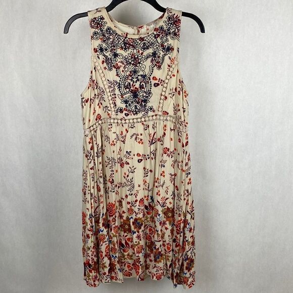 Taylor & Sage Dress Small Sleeveless Crochet Lace Cutout Waist Lined - Picture 13 of 13